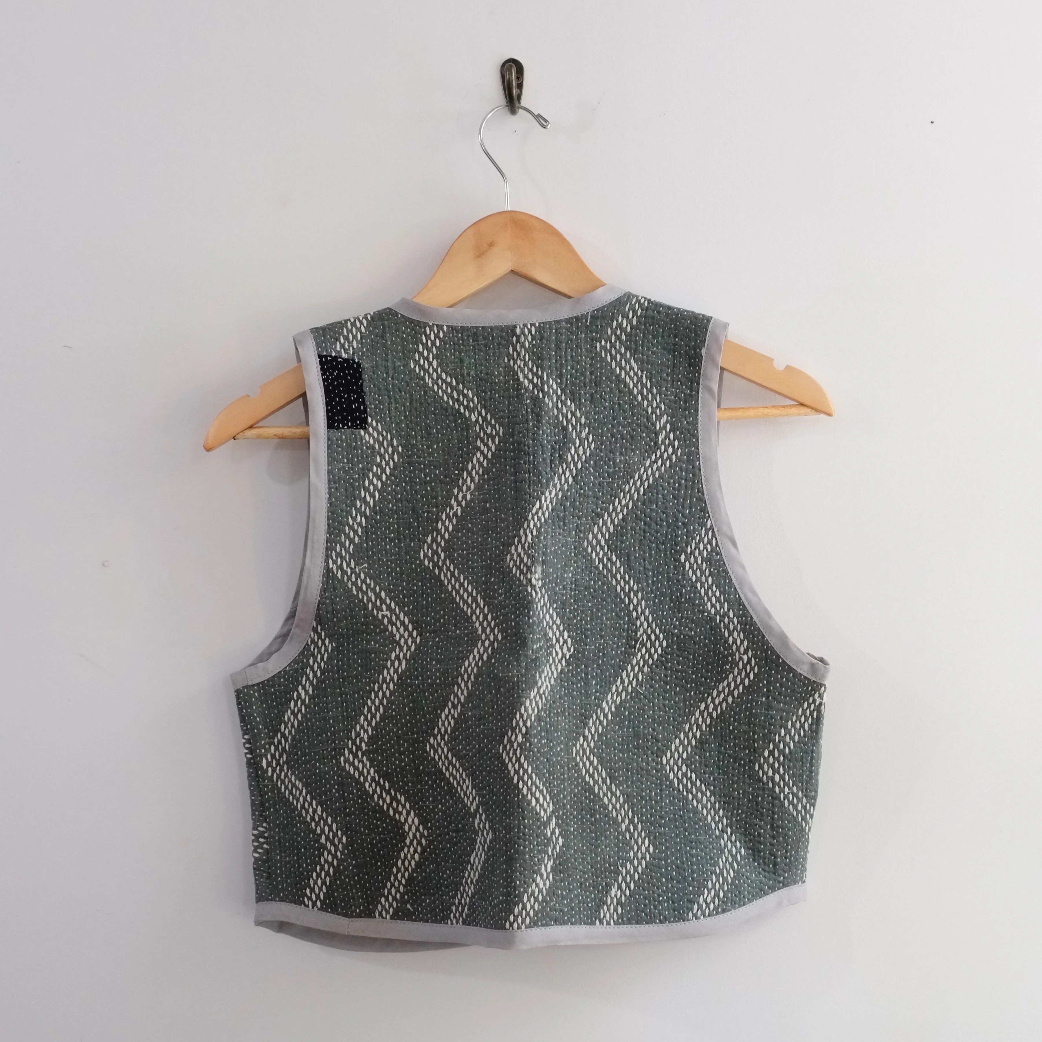 Amelia Vest Green Chevron Embroidery XS010