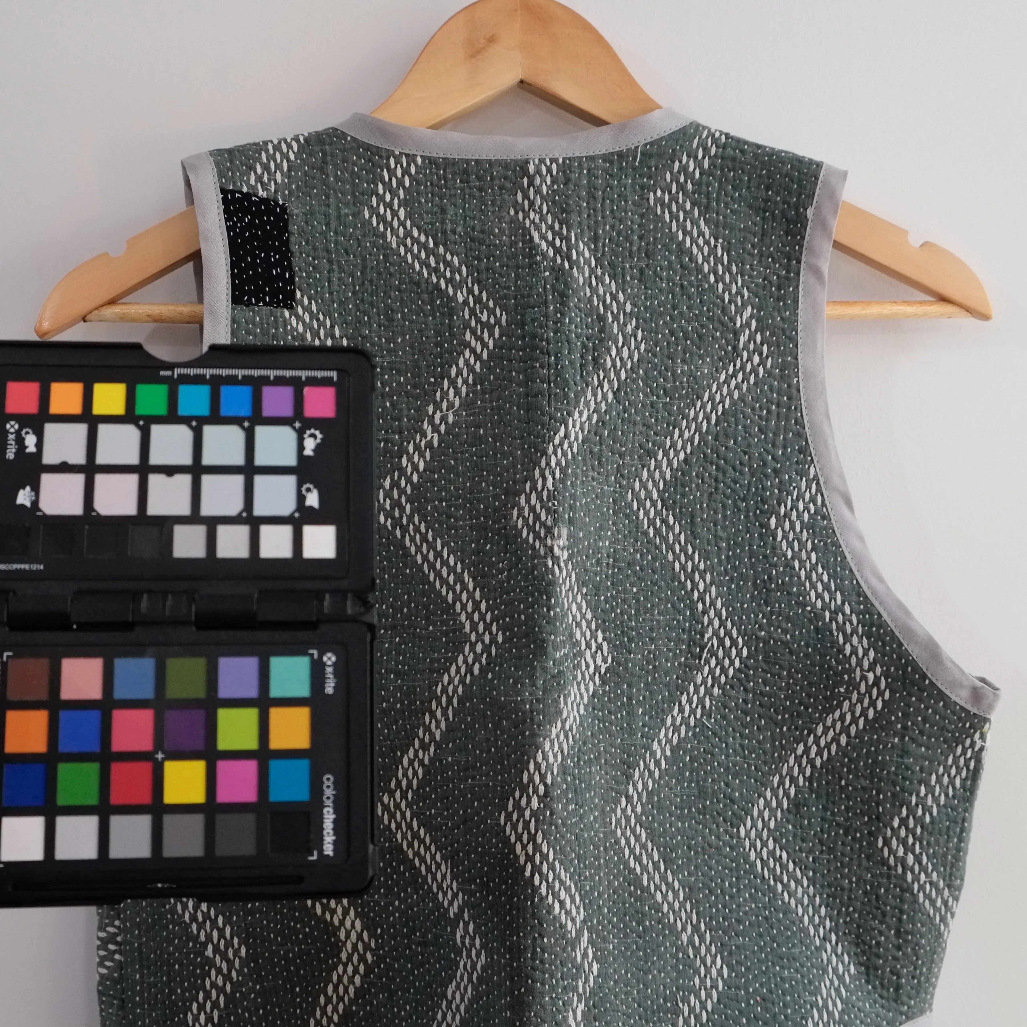Amelia Vest Green Chevron Embroidery XS010